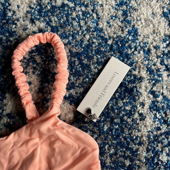 Lovers and Friends Keilani Top in Rose Medium - Picture 5 of 7